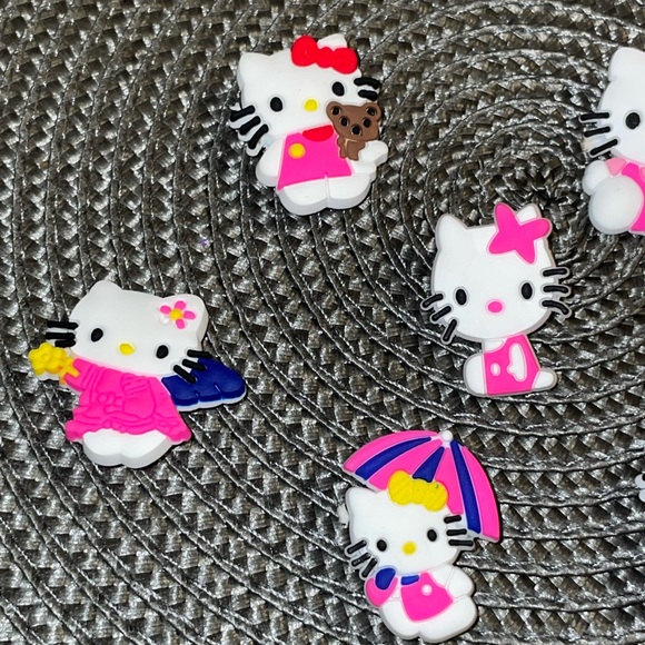 7pc Hello Kitty Hot Pink Sanrio Croc Charms - Picture 3 of 5